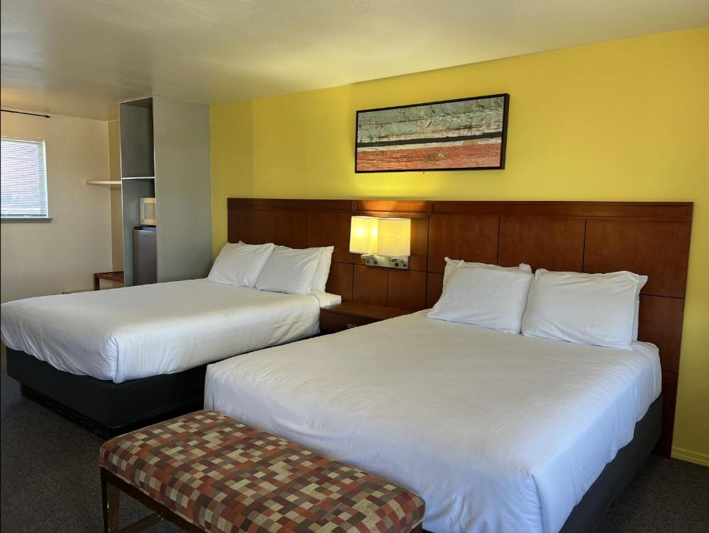 Double Room with Lake View interior